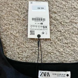 Zara Black Embellished Women's crop Top never worn thumbnail 2