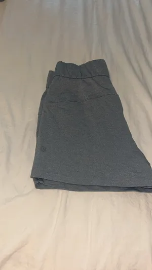 Lululemon Shorts thumbnail 3