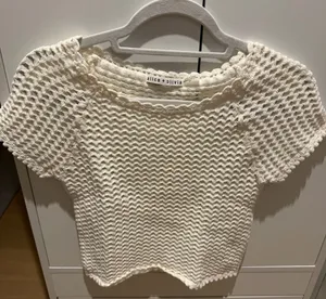 Alice + Olivia Cream Open-Weave Knit Crop Top thumbnail 1