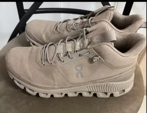 7.5 On Cloud Hi Monochrome Desert/Taupe High-top running Sneakers thumbnail 4