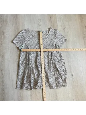 Anthropologie Akemi + Kin EUC Women's Lyra Lace Metallic Top (missing cami) S thumbnail 5