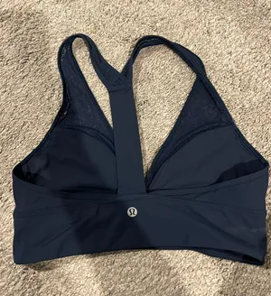 Lululemon Sports Bra thumbnail 3