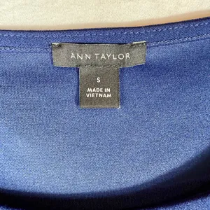 Ann Taylor Royal Blue Scalloped Tank‎ Top thumbnail 2
