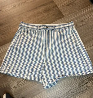 American Eagle Striped Mom Jean Short thumbnail 1