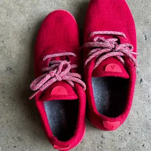 Allbirds Women's Wool Runners - Tuke Marinara (Marinara Sole) - 8 thumbnail 5