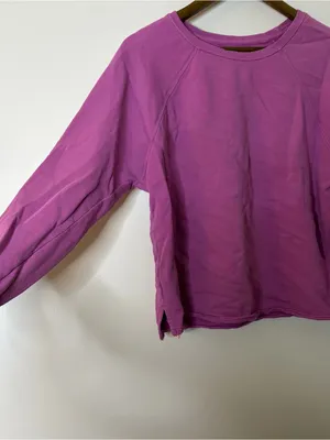 Pact Medium Cropped Crewneck Sweatshirt in Bright Orchid Pink thumbnail 5