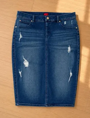 Jennifer Lopez Distressed Denim Pencil Skirt Size 14 Stretch Blue Jean Skirt thumbnail 1