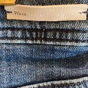 Anthropologie Pilcro and the Letterpress slim boyfriend denim jean shorts size 27 thumbnail 3