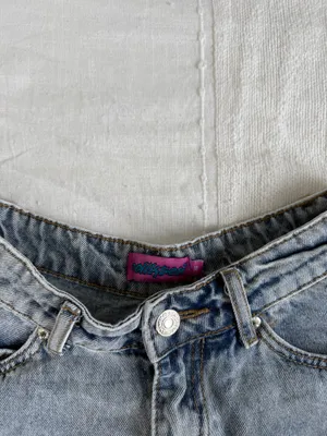 Edikted Koi Flare Denim Shorts thumbnail 2