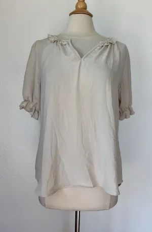 Light Beige Ruffle thumbnail 1