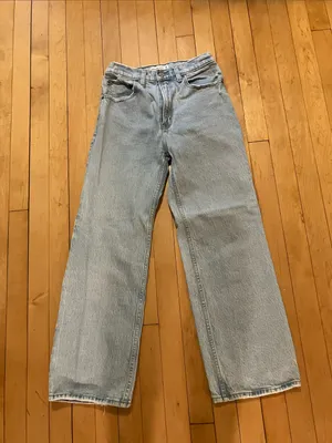 Abercrombie & Fitch 90s Relaxed High Rise Light Wash Jeans Size 26 or 2XS thumbnail 3