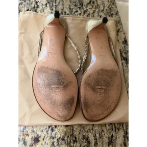 St. John Signature Chain-Embellished Kitten Heel Thong Sandals Gold Size 9 thumbnail 9