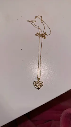 Gold Heart Boutique Necklace thumbnail 2
