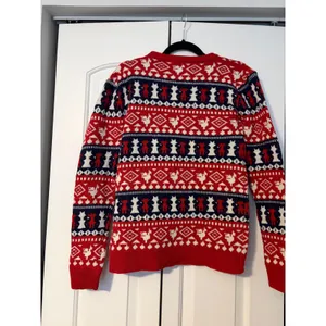 Ardene Women's Red Navy White‎ Reindeer Fair Isle Knit Sweater Size M thumbnail 2
