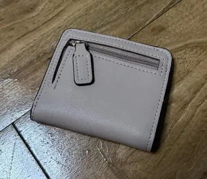 Compact Women’s Wallet thumbnail 2