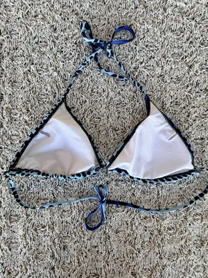 Amazon Blue and Black Polka Dot Ombre Bikini Top | Size Large thumbnail 5
