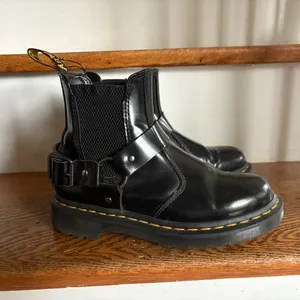 Dr. Martens Black Leather Harness Boots Size 6 EUC thumbnail 2