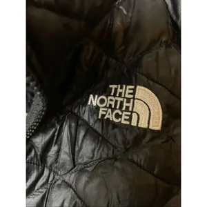 The North Face Thermoball quilted jacket black women's size small thumbnail 3
