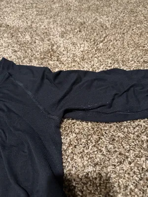 Women’s Alphalete black long sleeve crop top size Large  thumbnail 4