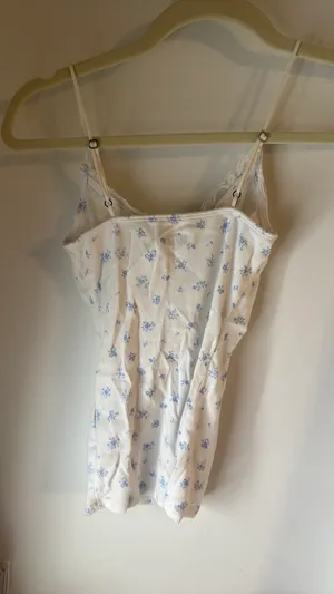 Hollister Tank thumbnail 2