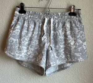 Lululemon Gray Floral Run Short thumbnail 1