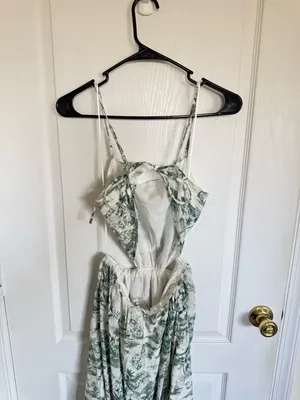Abercrombie & Fitch Cutout Maxi Green Dress thumbnail 4