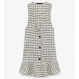 Zara Black and White Mini Dress(Size Medium) thumbnail 4