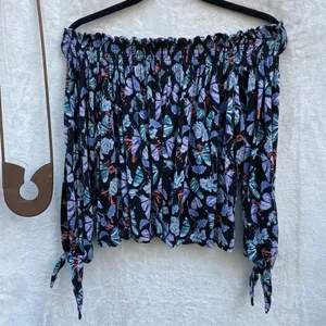 We The‎ Free Off Shoulder Top thumbnail 7
