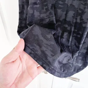 Lululemon Run For Days Short Sleeve Black Camo Mesh Running Shirt Sporty Chic thumbnail 3