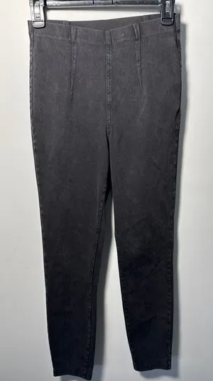 Brand New Halara Women's Size Small Black Pull On Pants Athletic Jeggings thumbnail 1