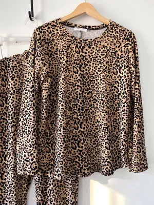 ZENANA | Leopard Print Lounge Set | 2 Piece Top & Jogger | Size L thumbnail 1