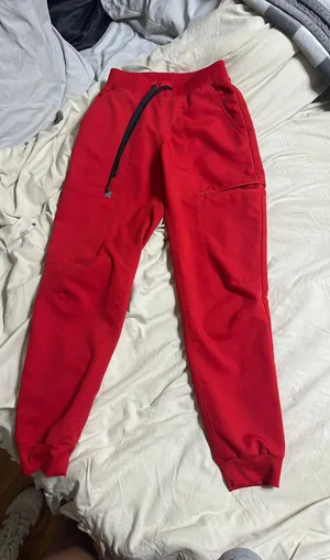Fabletics High-Rise On-Call Scrub Jogger in Goji Red thumbnail 3