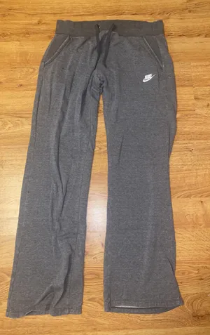 Nike Sweatpants thumbnail 1