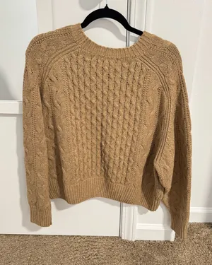 Universal Threads Sweater thumbnail 1