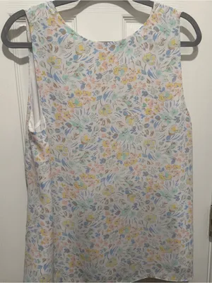 Cato Women’s Large Floral Sleeveless Blouse White Pastel V Neck Lined Top thumbnail 5