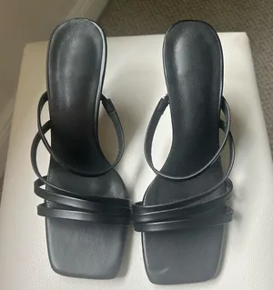 Elegant Black Women's Sandals Worn once size 38 thumbnail 1