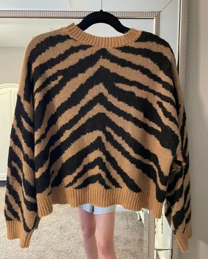 American Eagle Tiger Print Sweater thumbnail 2