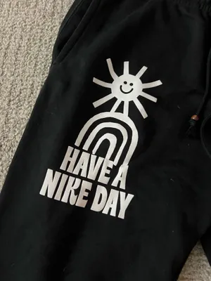 Nike sweatpants size small thumbnail 2
