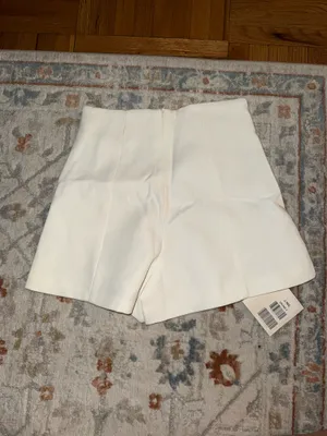 White A-Line Seam-Detail Tailored Shorts thumbnail 5