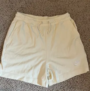 Nike Sweatshorts thumbnail 1