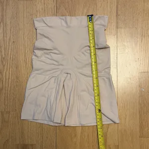 SPANX Power Shorts Beige M GUC Shapewear High Waisted Compression Tummy Control thumbnail 7
