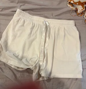 Jaclyn Intimates White sleep shorts thumbnail 1