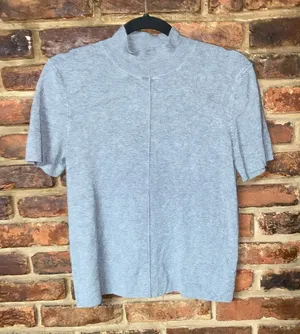 Industry Gray Knit Short Sleeve Mock Neck Lightweight Sweater Women's Size Small thumbnail 1