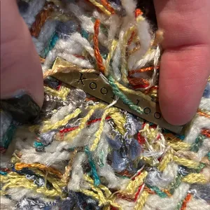 Chic Multicolor Tweed Handbag thumbnail 2