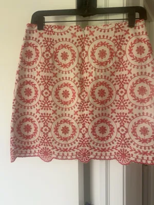 LOFT Embroidered Scallop Hem Mini Skirt Size 2 thumbnail 4