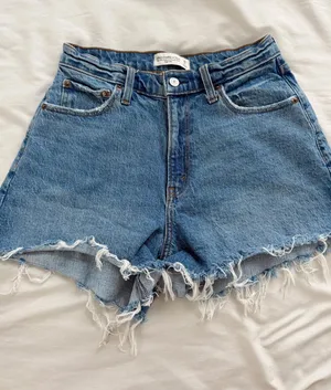 Abercrombie  thumbnail 1