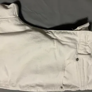Levi's Classic White Denim Jeans size 28 thumbnail 4