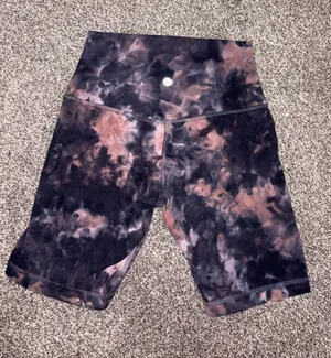 Lululemon High-Rise Tie-Dye Athletic Biker Shorts - size 4 thumbnail 1