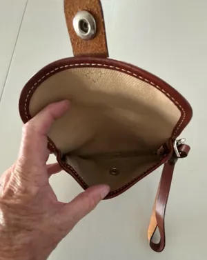 VINTAGE Dooney & Bourke | classic D&B logo wristlet. thumbnail 5
