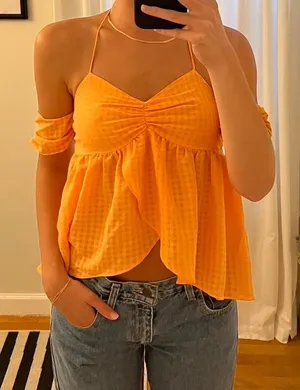 Urban Outfitters Top thumbnail 1